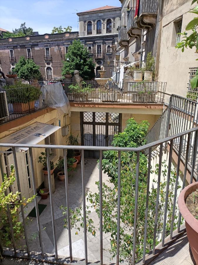 Residenza La Vecchia Cattedrale Katanya Dış mekan fotoğraf